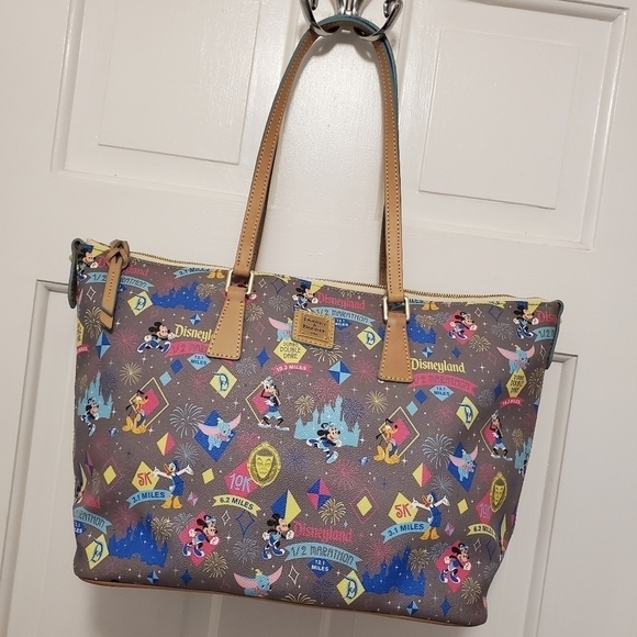 EUC Disney Dooney & Bourke Disneyland Marathon Weekend 2015 Tote, Authentic - Picture 3 of 16